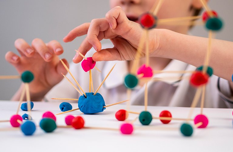 146.مشروع تطوير مركز لتعزيز المهارات الحياتية
